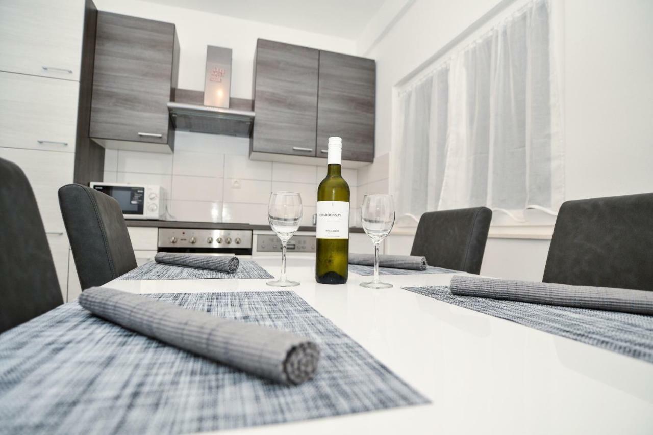 Luxury Apartments Boduja Sukošan Eksteriør billede