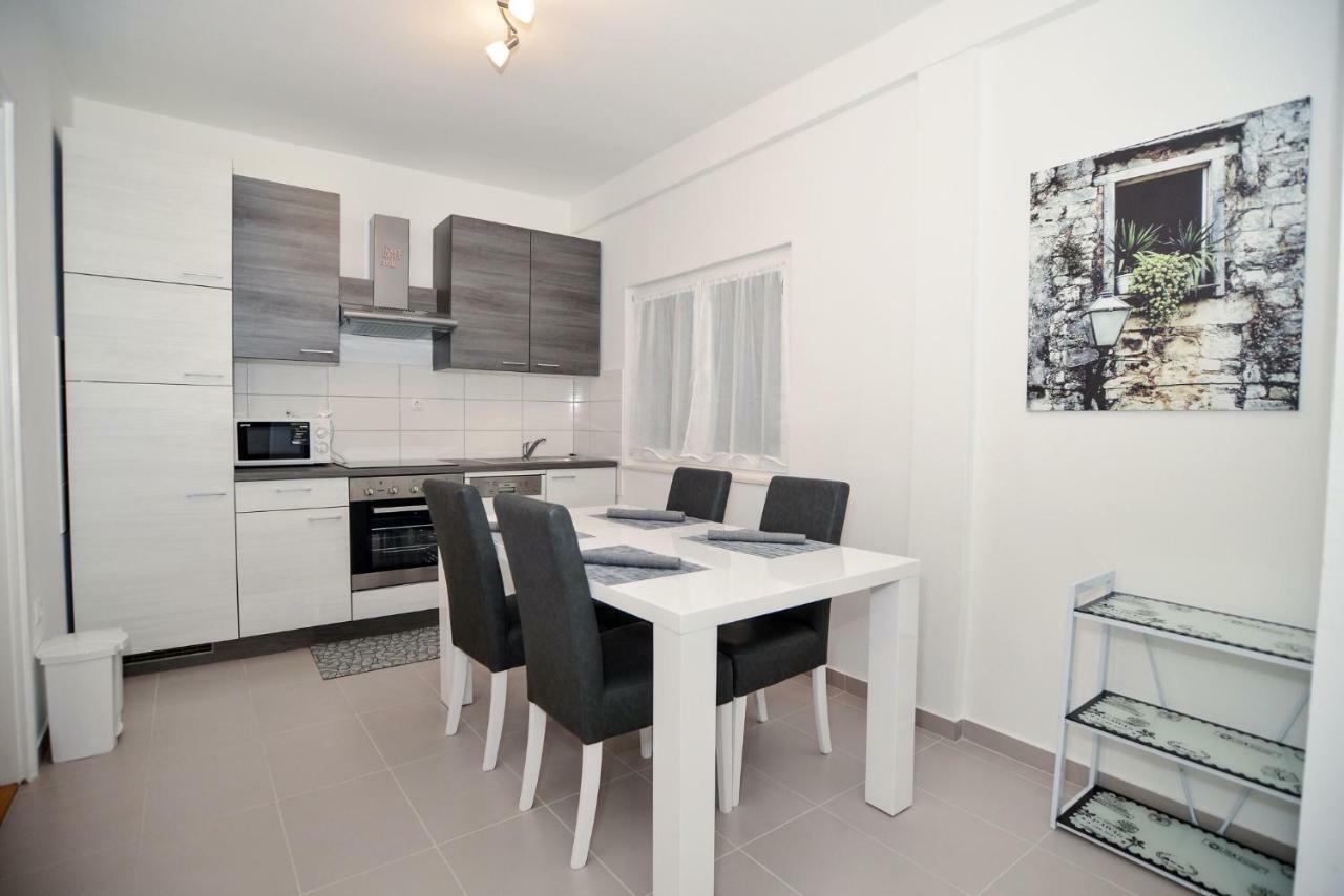 Luxury Apartments Boduja Sukošan Eksteriør billede